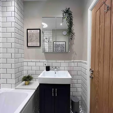 Cosy District Holiday home